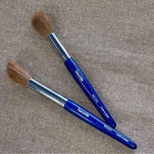 Tanseido Lot/2 Cheek/Eyeshadow brush-Sokoho Goat hair
WC14T-WS14T Medium handle